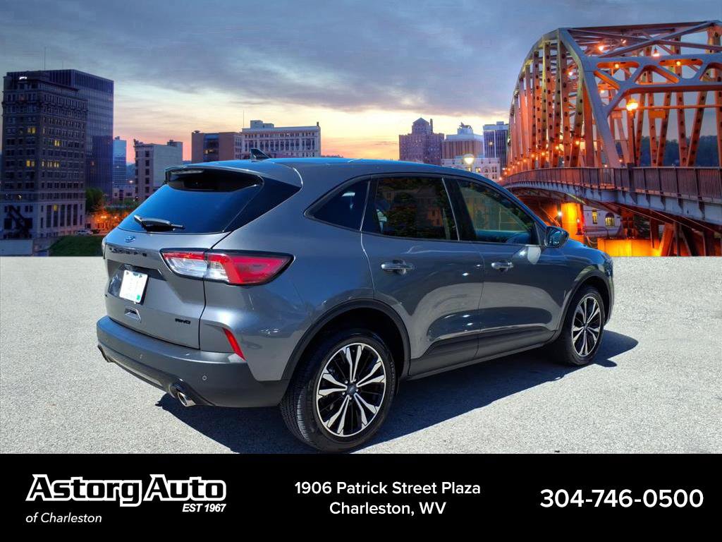 Used 2022 Ford Escape SEL w/ SEL Stealth AWD Package image 3