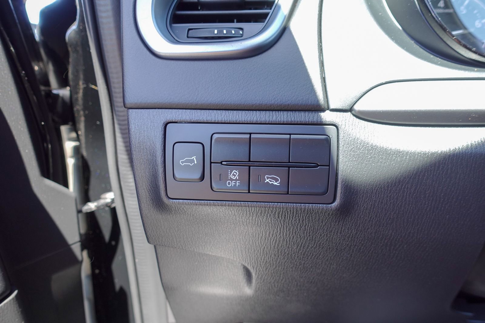 Certified 2023 MAZDA CX-9 Touring Plus AWD/4WD image 18