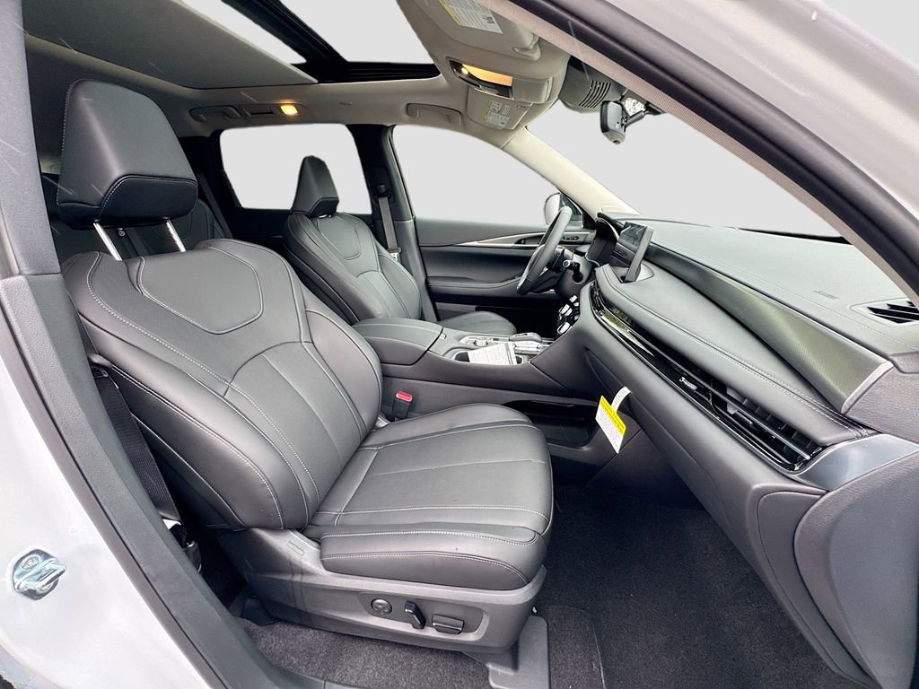 Used 2026 INFINITI QX60 Luxe w/ Cargo Package image 32