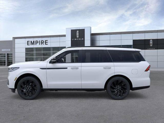 New 2025 Lincoln Navigator Reserve w/ Jet Appearance Package image 3