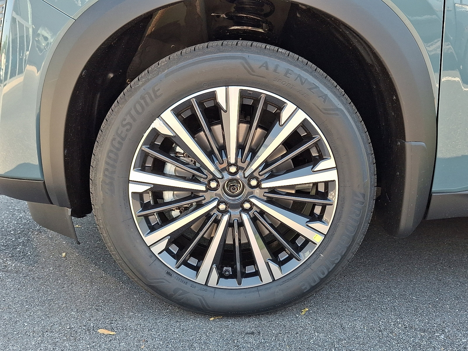 New 2026 Nissan Pathfinder Platinum w/ Cargo Package AWD/4WD image 4