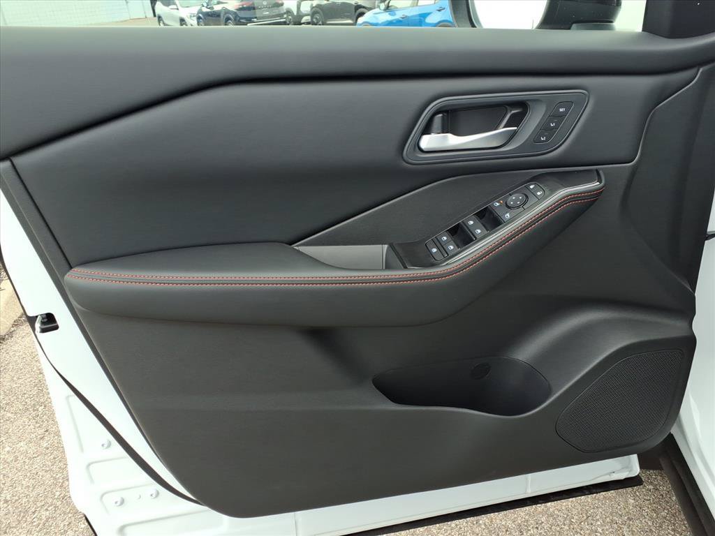 New 2026 Nissan Rogue SV w/ Rock Creek Premium Package AWD/4WD image 11