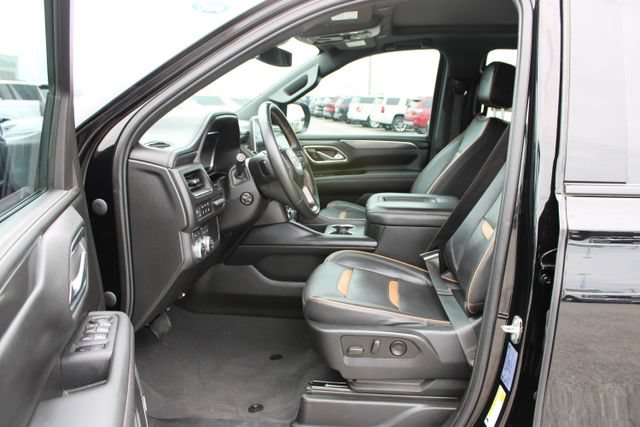 Used 2023 GMC Yukon AT4 w/ AT4 Premium Package AWD/4WD image 16