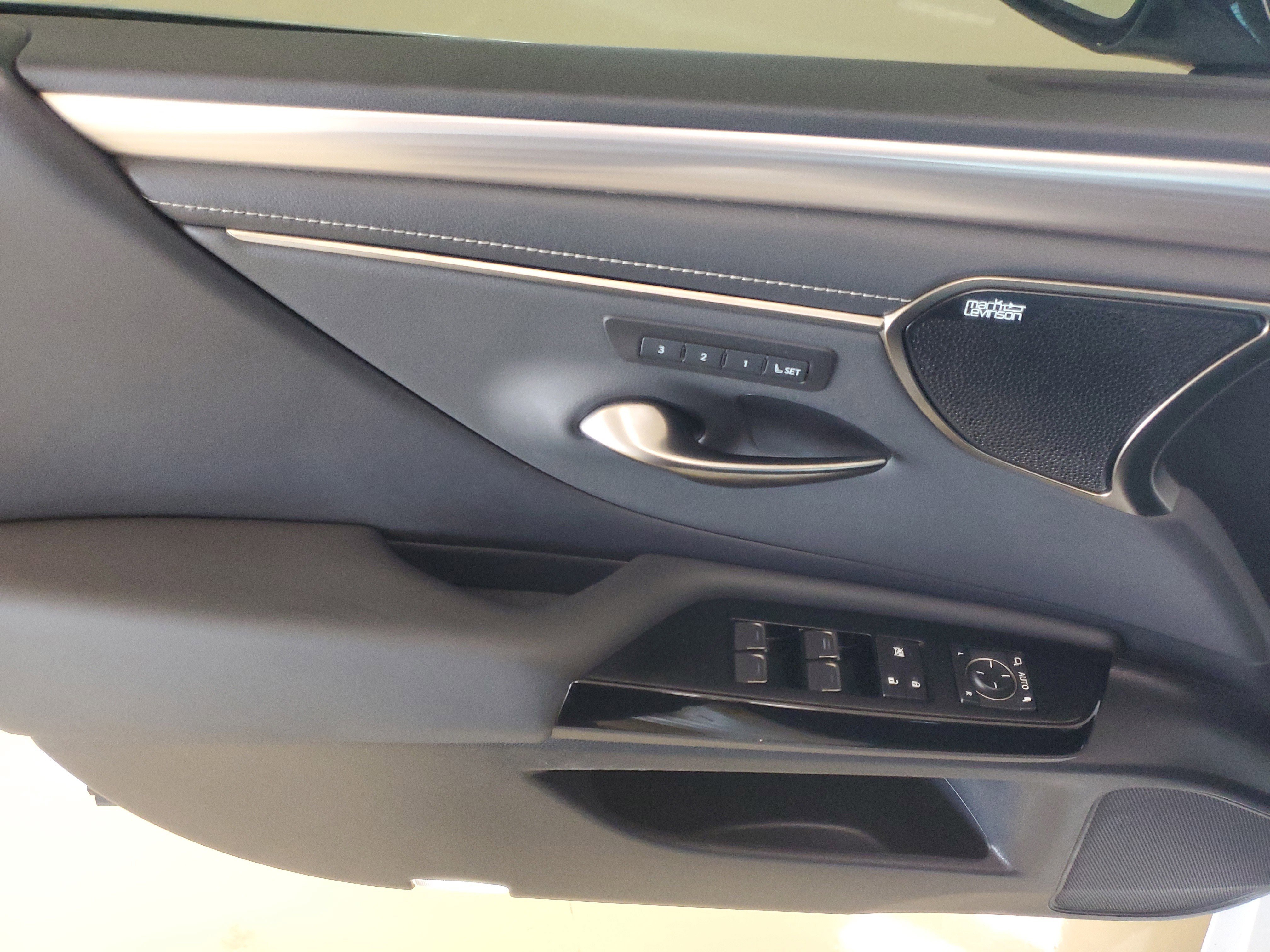 Used 2022 Lexus ES 350 F Sport w/ Accessory Package 2 image 24