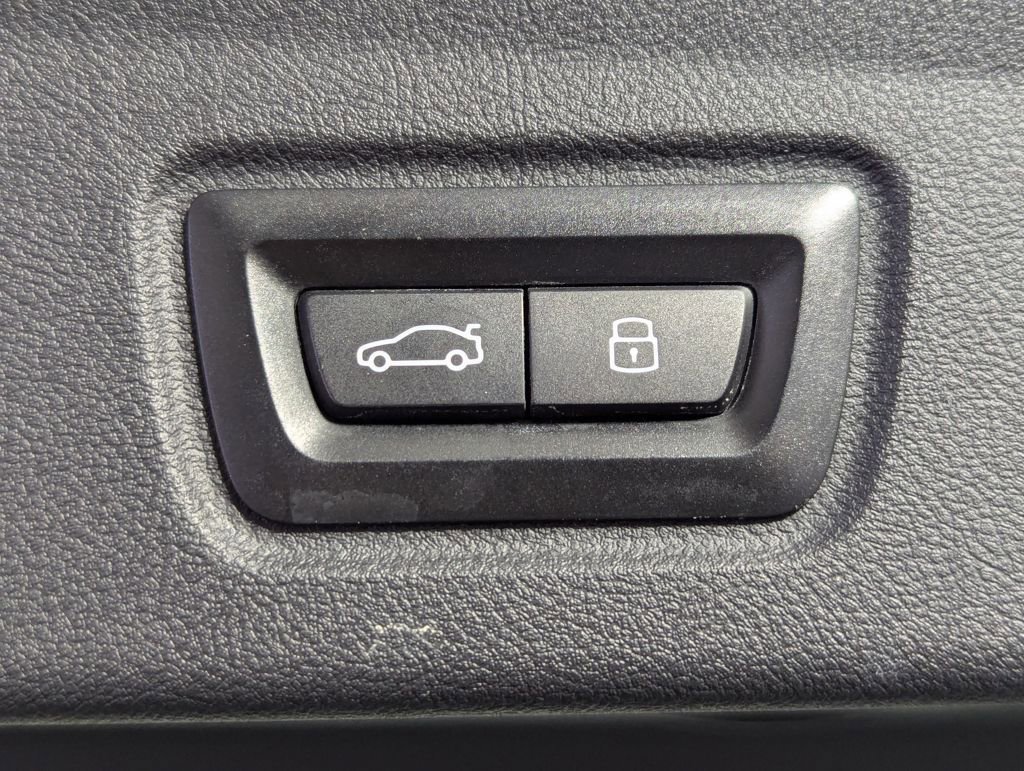 Used 2023 BMW i4 eDrive40 w/ Premium Package image 48