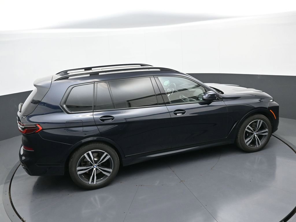 Used 2025 BMW X7 xDrive40i w/ M Sport Package image 38