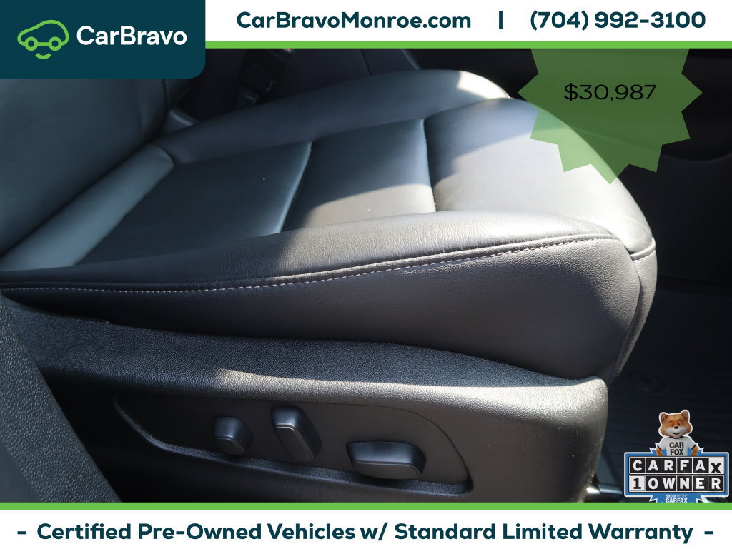 Certified 2024 Cadillac XT4 Luxury w/ Cold Weather Package FWD image 37
