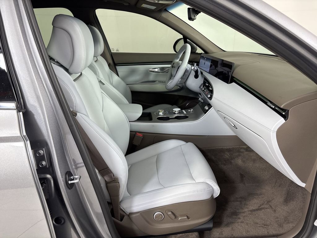 New 2026 Genesis GV70 2.5T Advanced AWD/4WD image 26