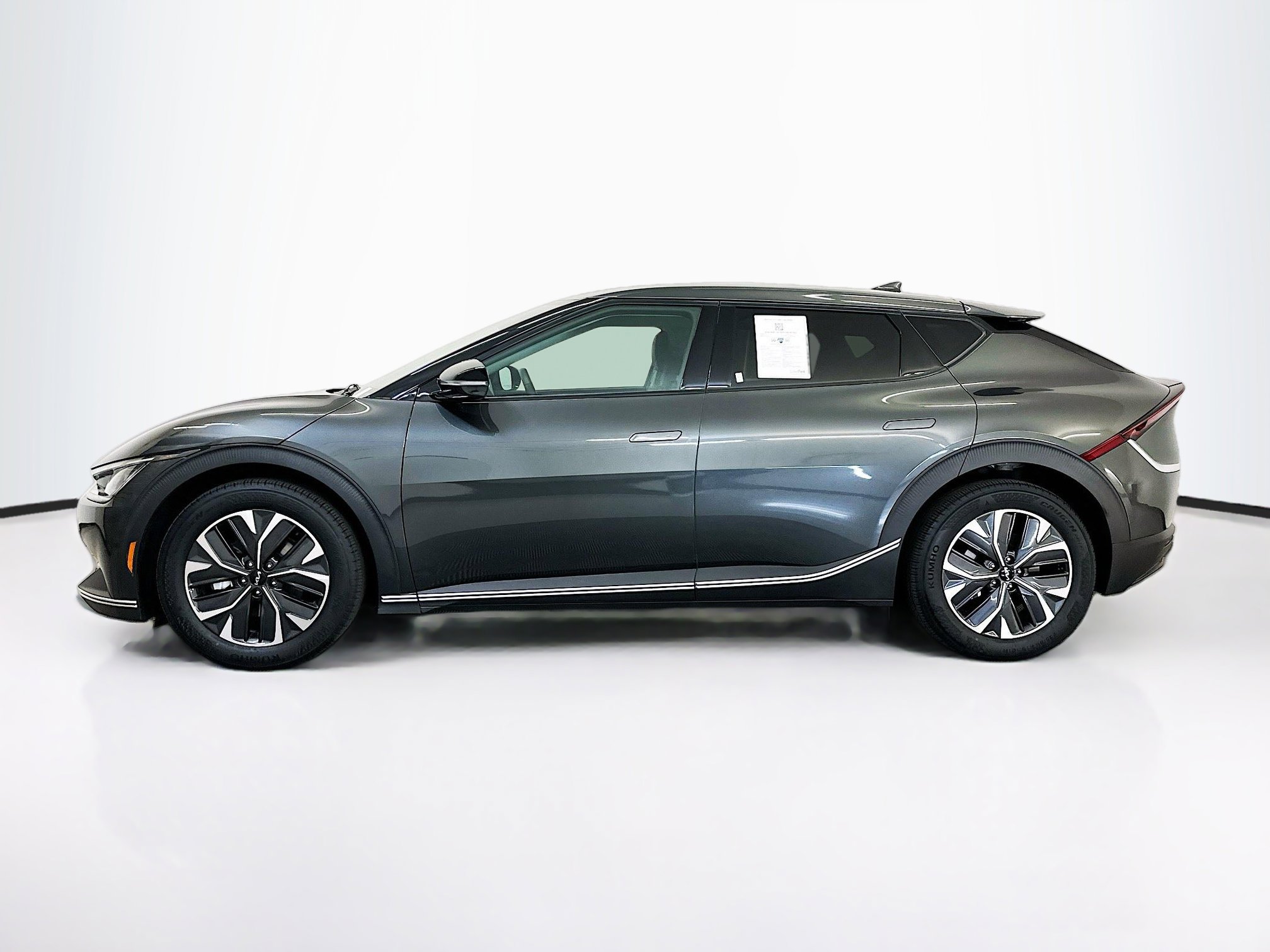 Used 2024 Kia EV6 Light image 4