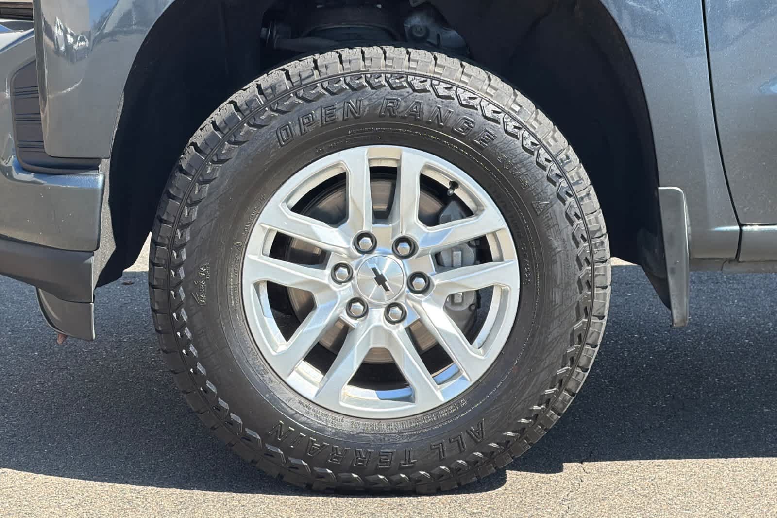 Used 2020 Chevrolet Silverado 1500 RST AWD/4WD image 31