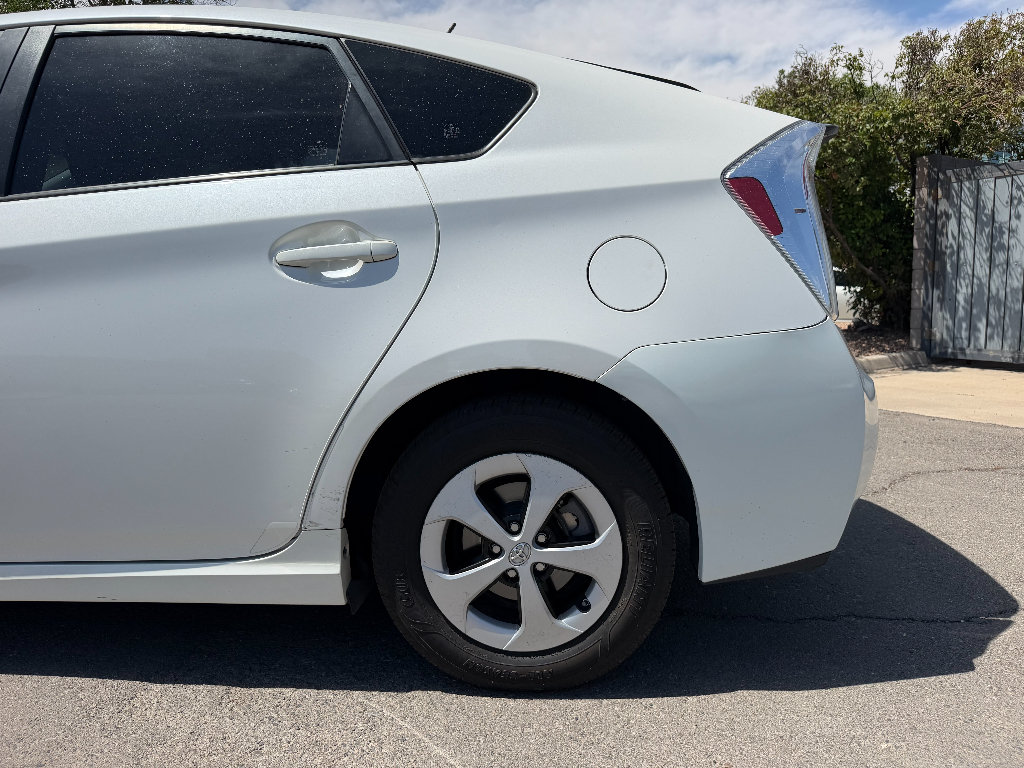 Used 2012 Toyota Prius Two FWD image 7