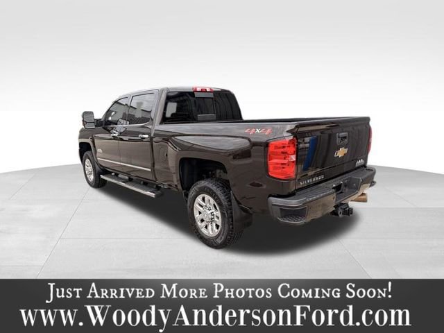 Used 2019 Chevrolet Silverado 3500 High Country w/ Duramax Plus Package image 4
