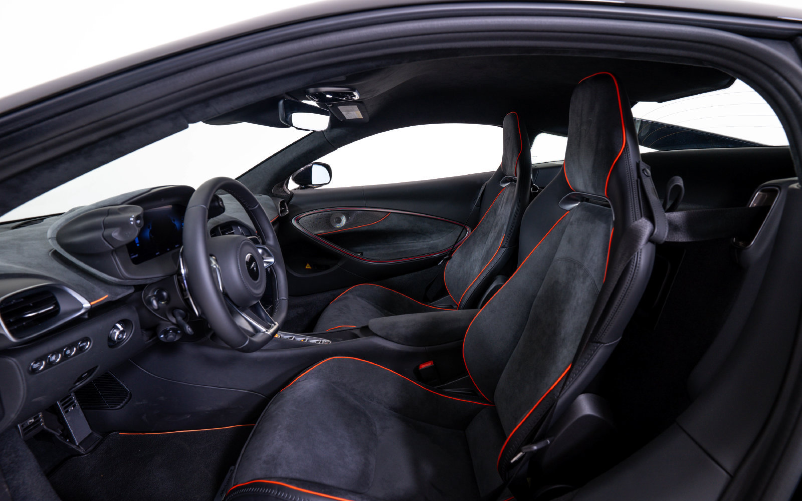 New 2026 McLaren Artura RWD image 18