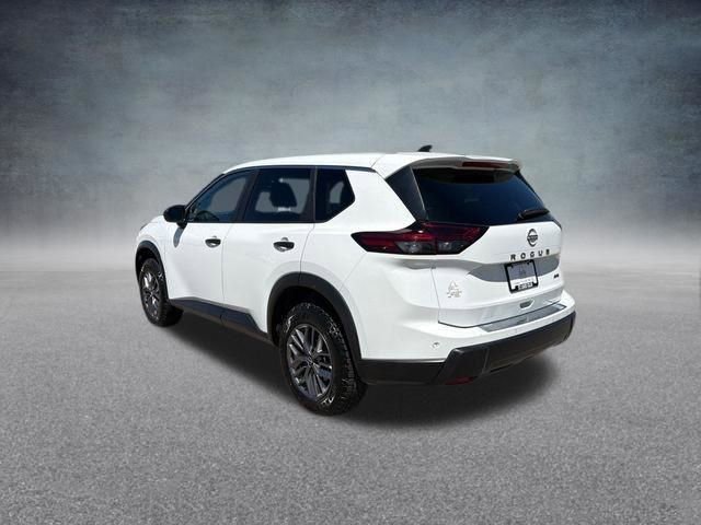 Used 2024 Nissan Rogue S AWD/4WD image 8