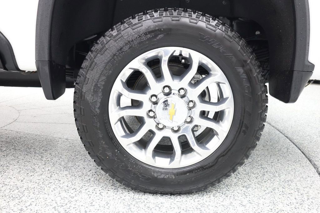 Used 2024 Chevrolet Silverado 3500 LTZ w/ LTZ Plus Package image 6