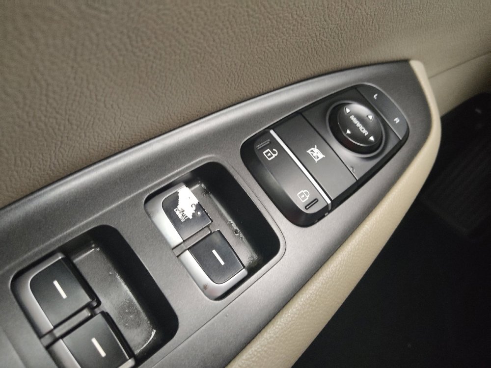 Used 2018 Kia Optima LX image 27