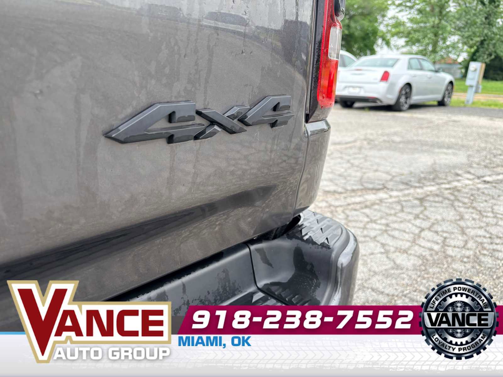 Used 2024 RAM 1500 Limited AWD/4WD image 11