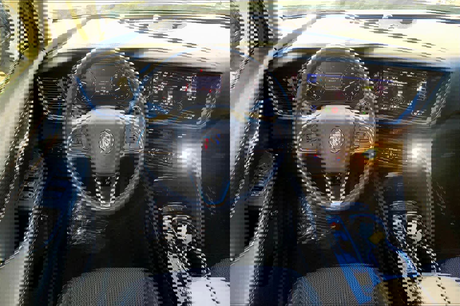 Used 2023 Buick Envision Preferred w/ Premium Seat Package image 5