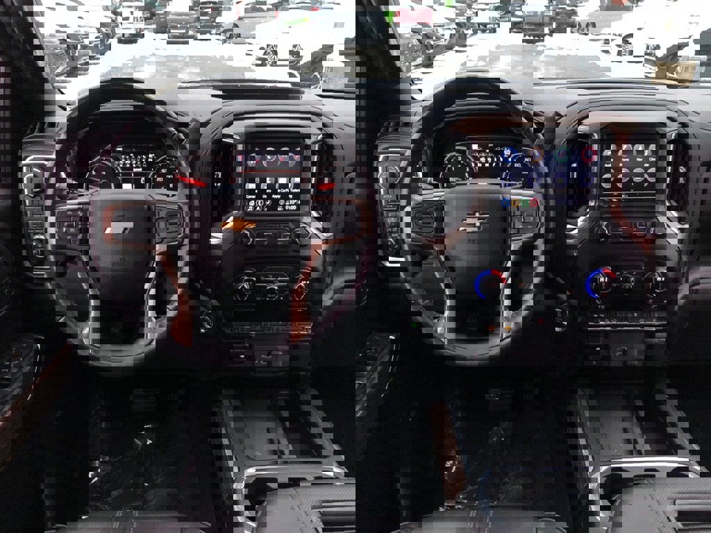 Used 2020 Chevrolet Silverado 1500 High Country w/ Technology Package image 18