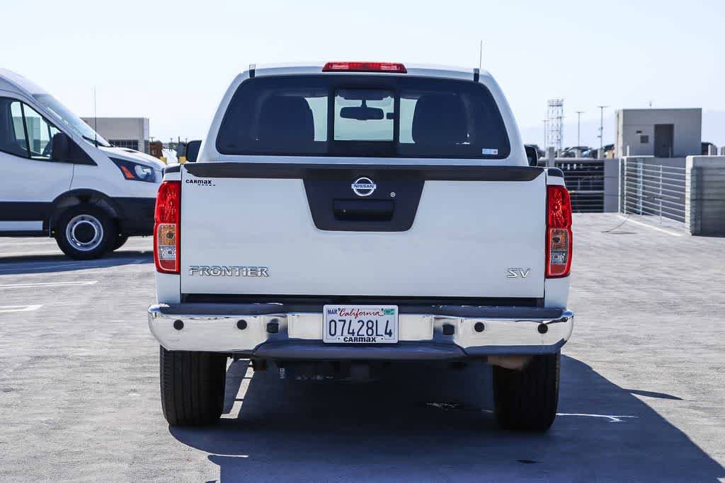 Used 2015 Nissan Frontier SV w/ SV Value Truck Package RWD image 5