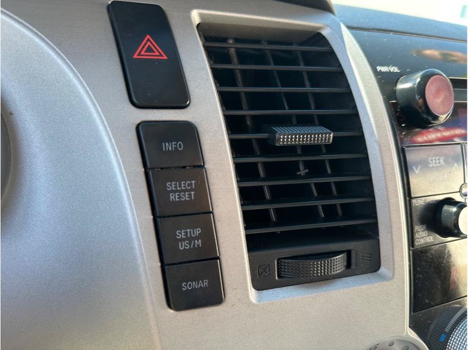 Used 2008 Toyota Sequoia Limited AWD/4WD image 25