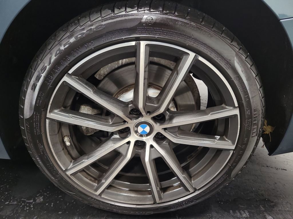 Used 2019 BMW 330i xDrive Sedan w/ Premium Package image 11
