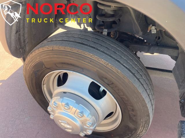 Used 2022 RAM 5500 Tradesman w/ Chrome Appearance Group AWD/4WD image 6
