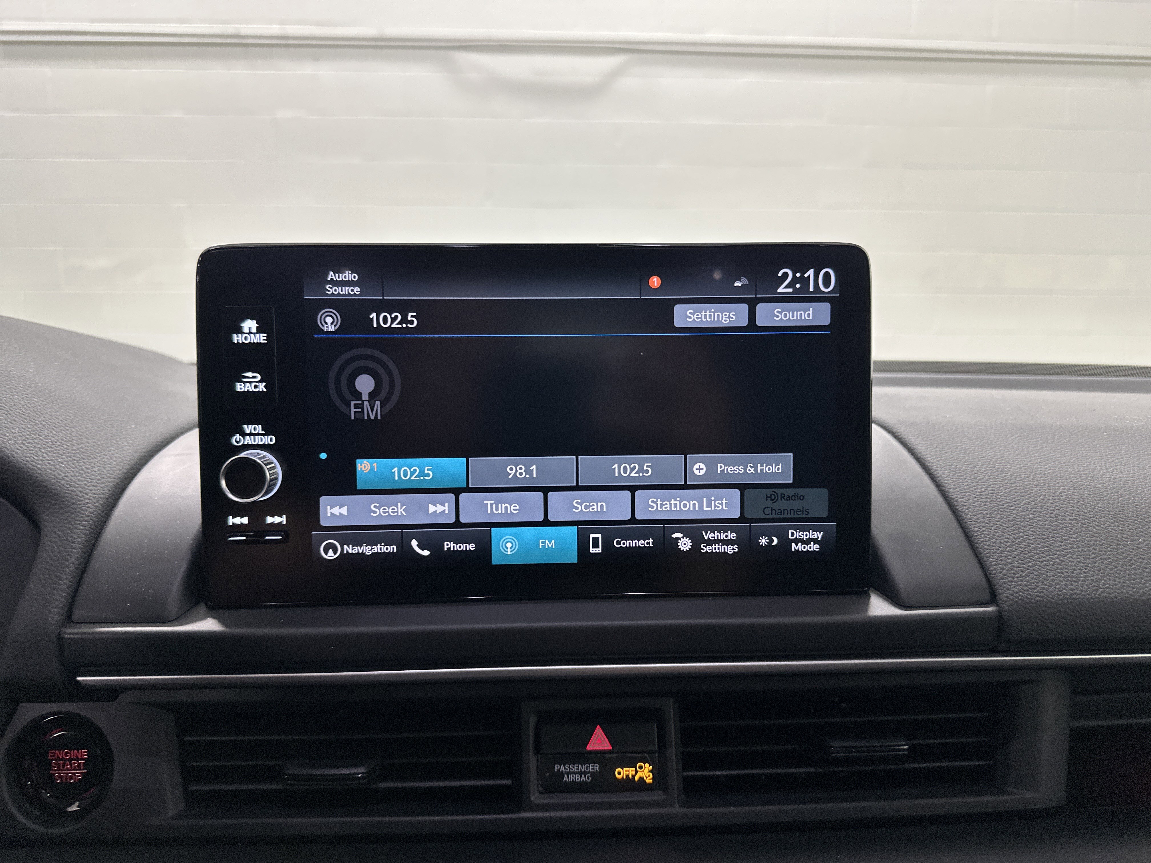 Used 2025 Honda Pilot Black Edition image 23