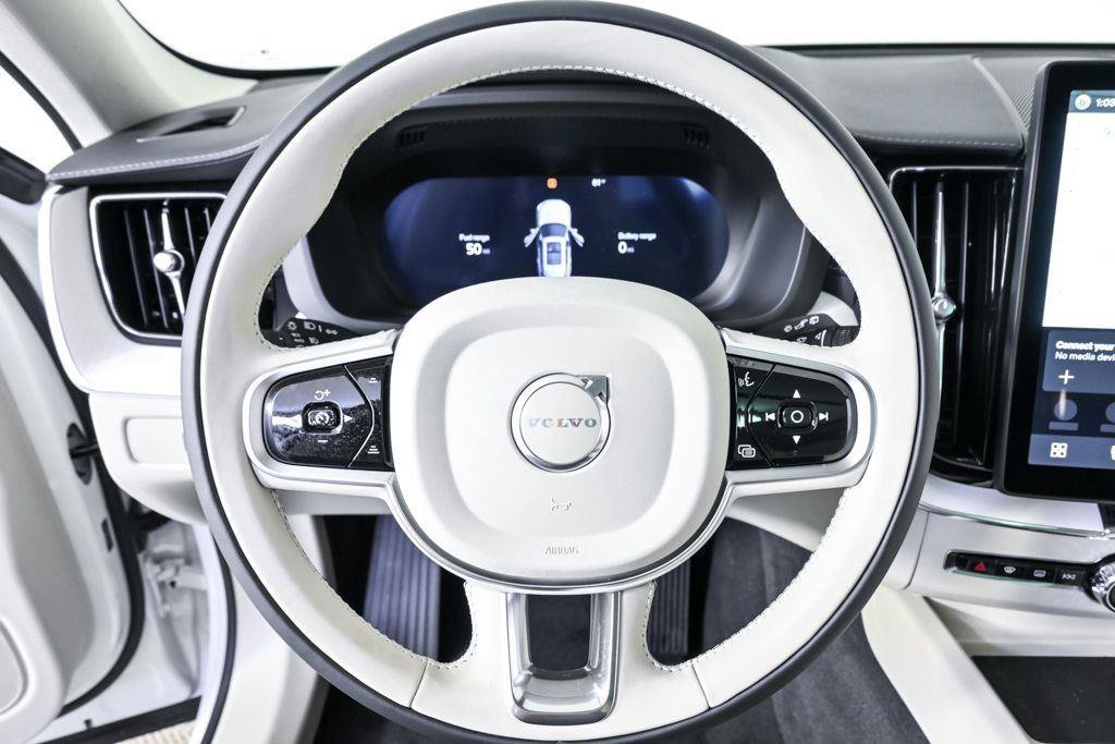 New 2026 Volvo XC60 T8 Ultra w/ Protection Package Premier AWD/4WD image 9