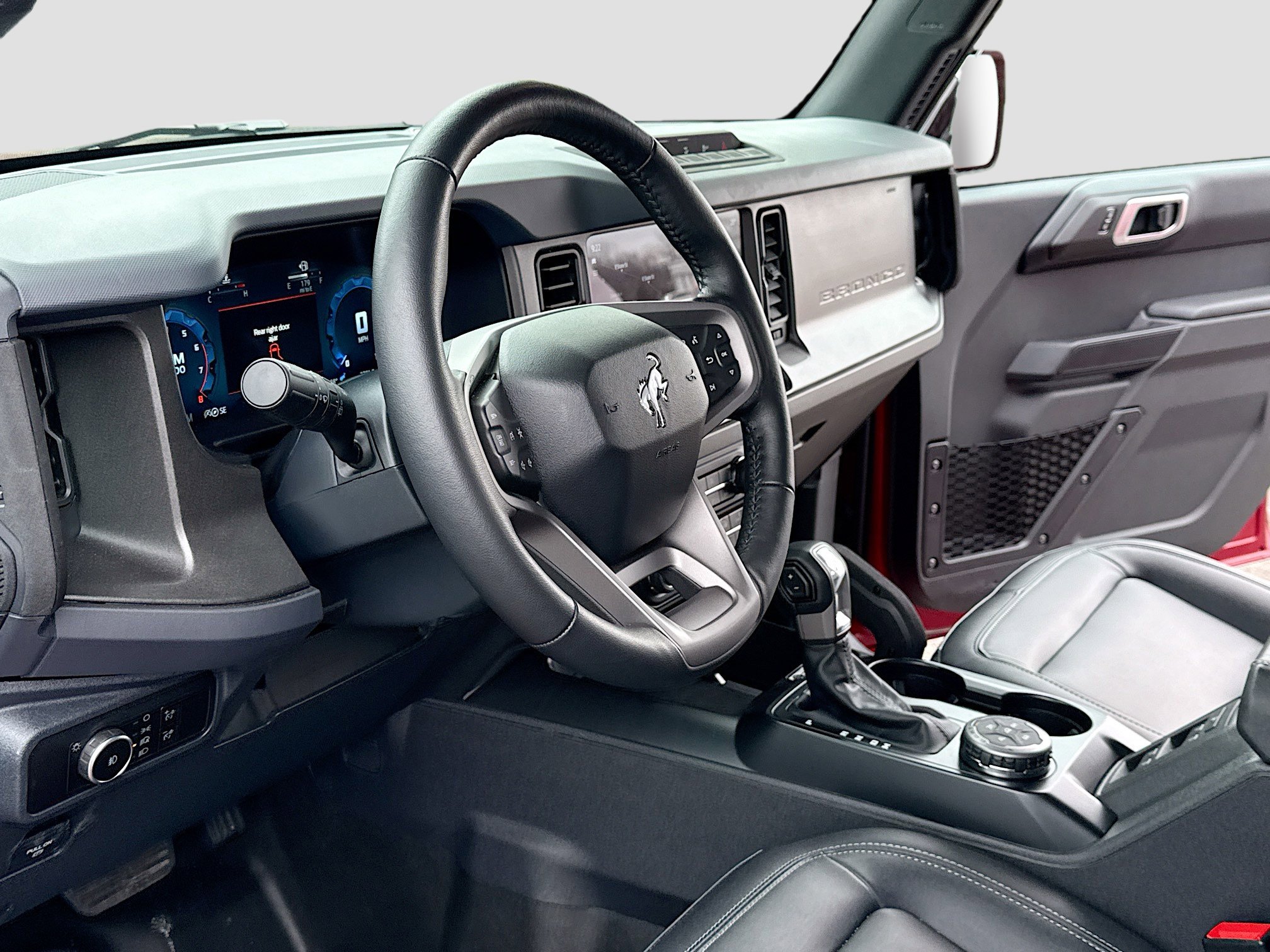 New 2025 Ford Bronco Badlands image 4