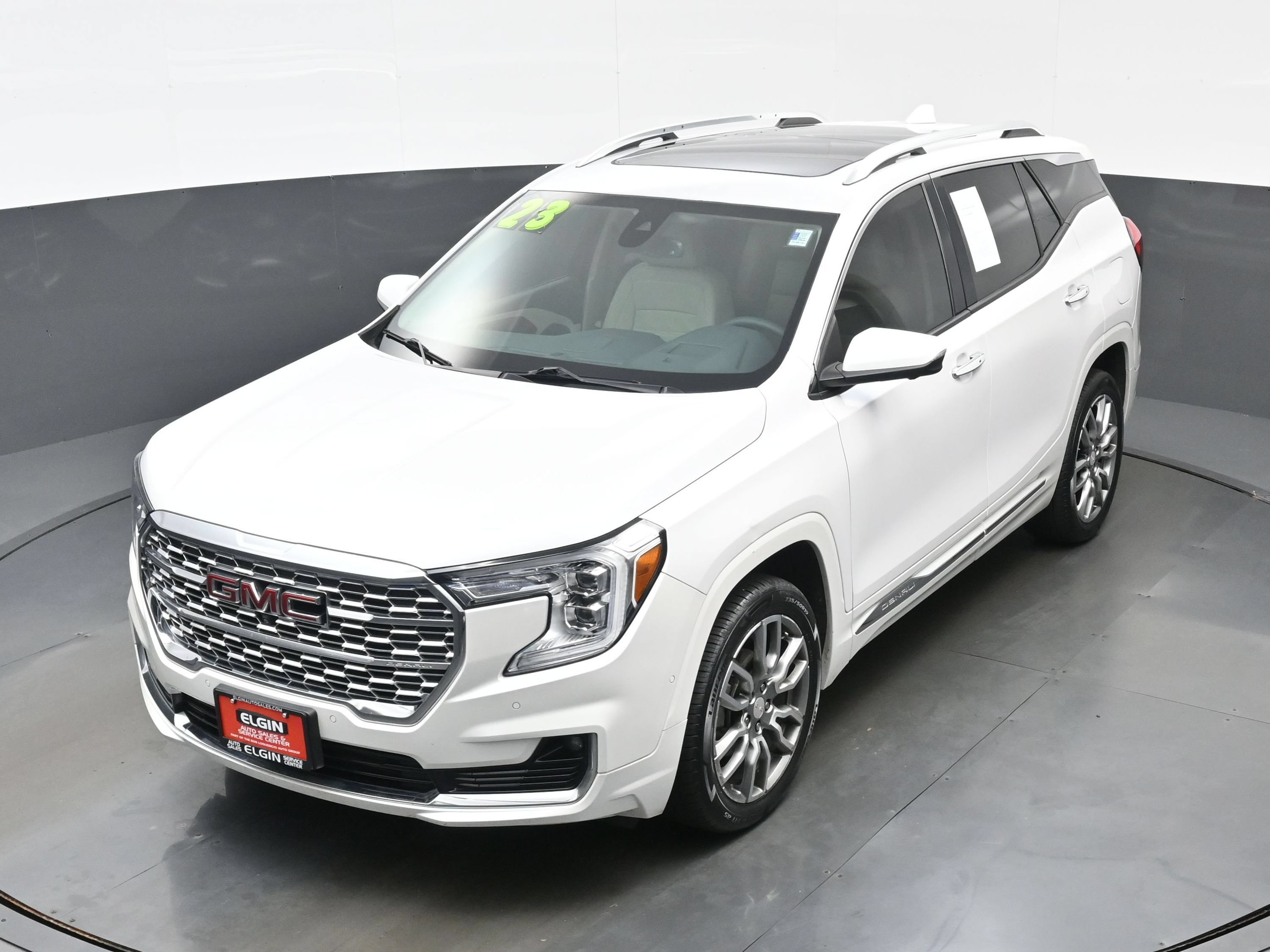 Used 2023 GMC Terrain Denali w/ Denali Premium Package AWD/4WD image 37