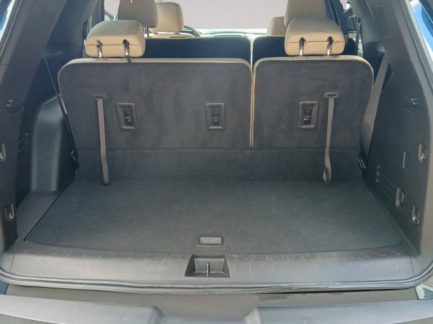 Used 2023 Chevrolet Traverse LS w/ Safety Package FWD image 22