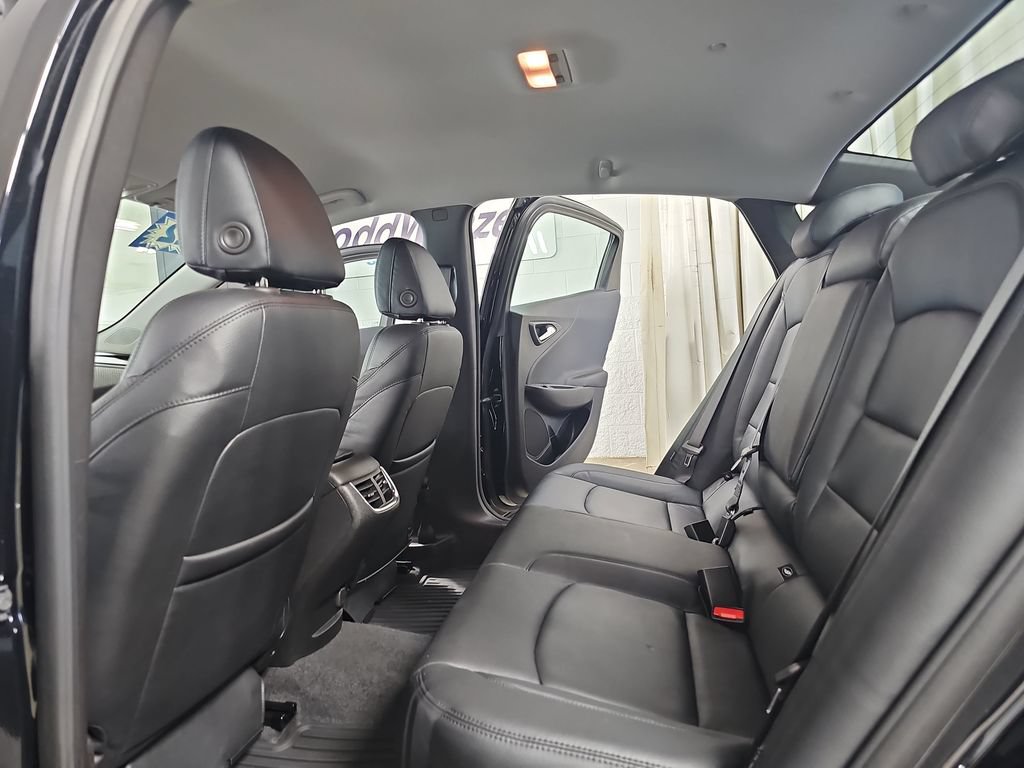 Certified 2022 Chevrolet Malibu LT FWD image 17