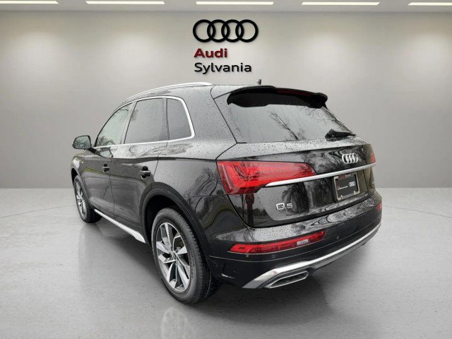 Certified 2023 Audi Q5 2.0T Premium w/ Convenience Package AWD/4WD image 5