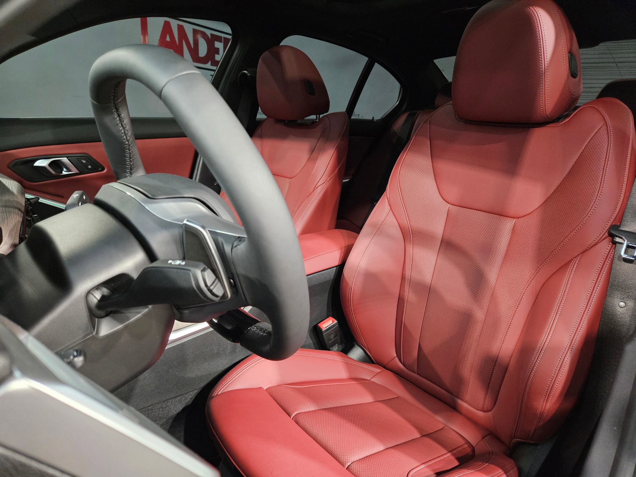 Used 2025 BMW 330i Sedan w/ Premium Package image 24