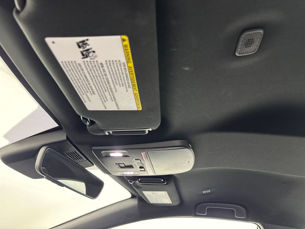 Used 2025 Toyota Camry SE w/ Convenience Package FWD image 25