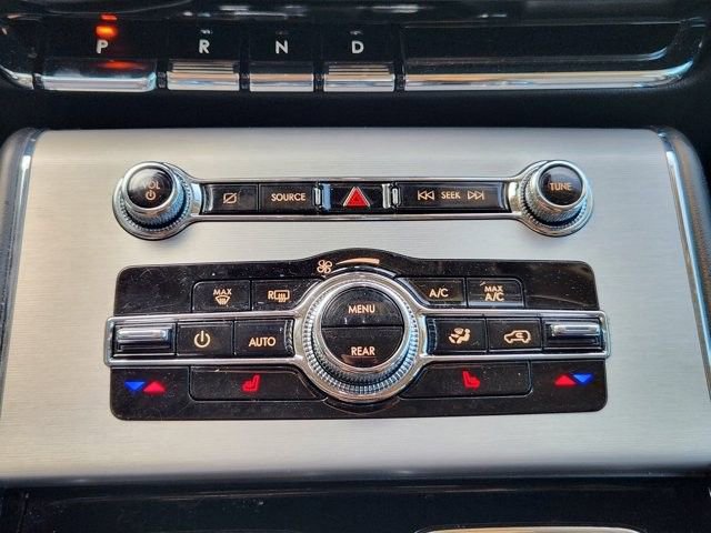 Used 2023 Lincoln Aviator AWD w/ Premium Package image 17