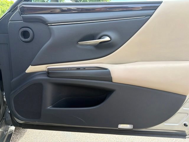 Used 2019 Lexus ES 350 w/ Premium Package FWD image 34