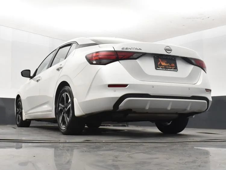 Used 2025 Nissan Sentra SV FWD image 12