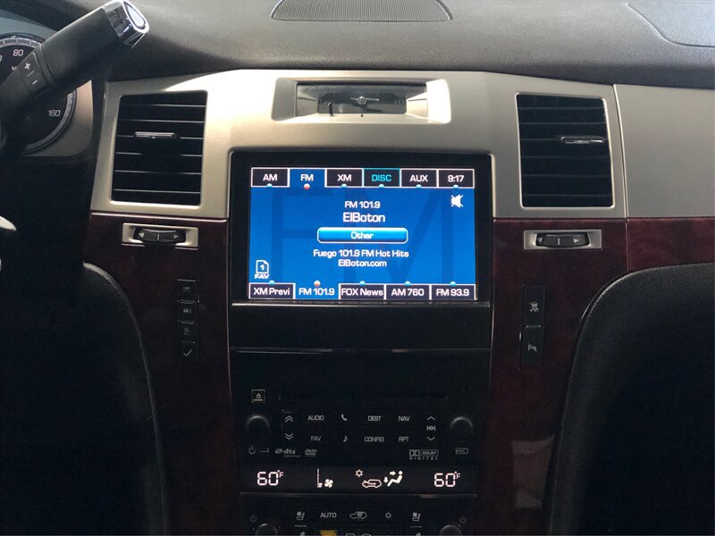 Used 2011 Cadillac Escalade ESV Premium AWD/4WD image 14