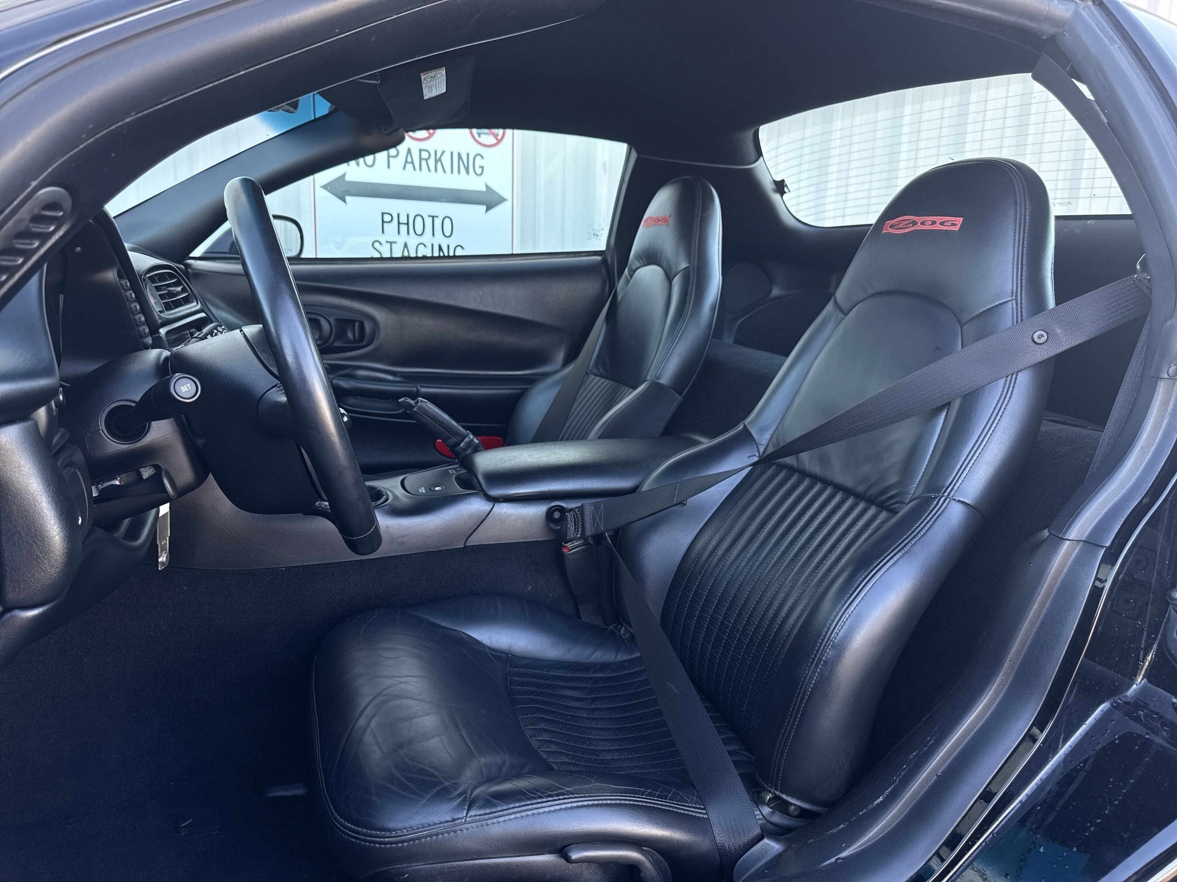 Used 2001 Chevrolet Corvette Z06 w/ Memory Pkg image 22