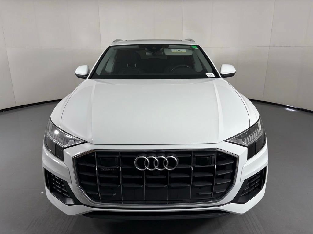 Used 2023 Audi Q8 Premium AWD/4WD image 3