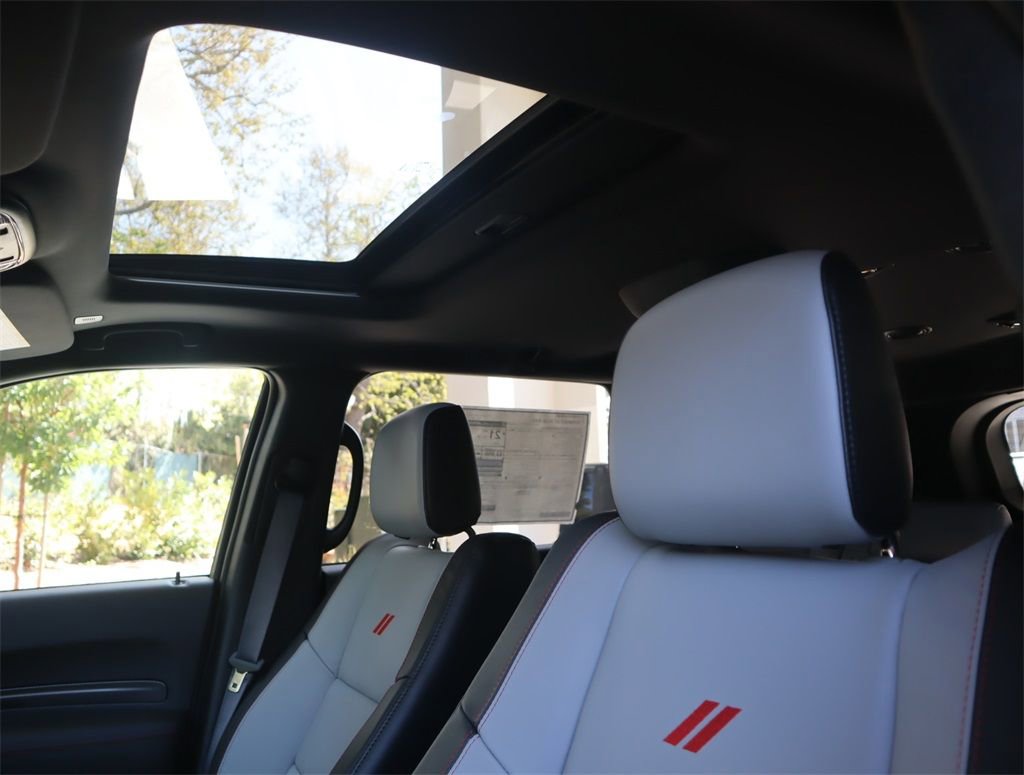 Used 2024 Dodge Durango GT image 7