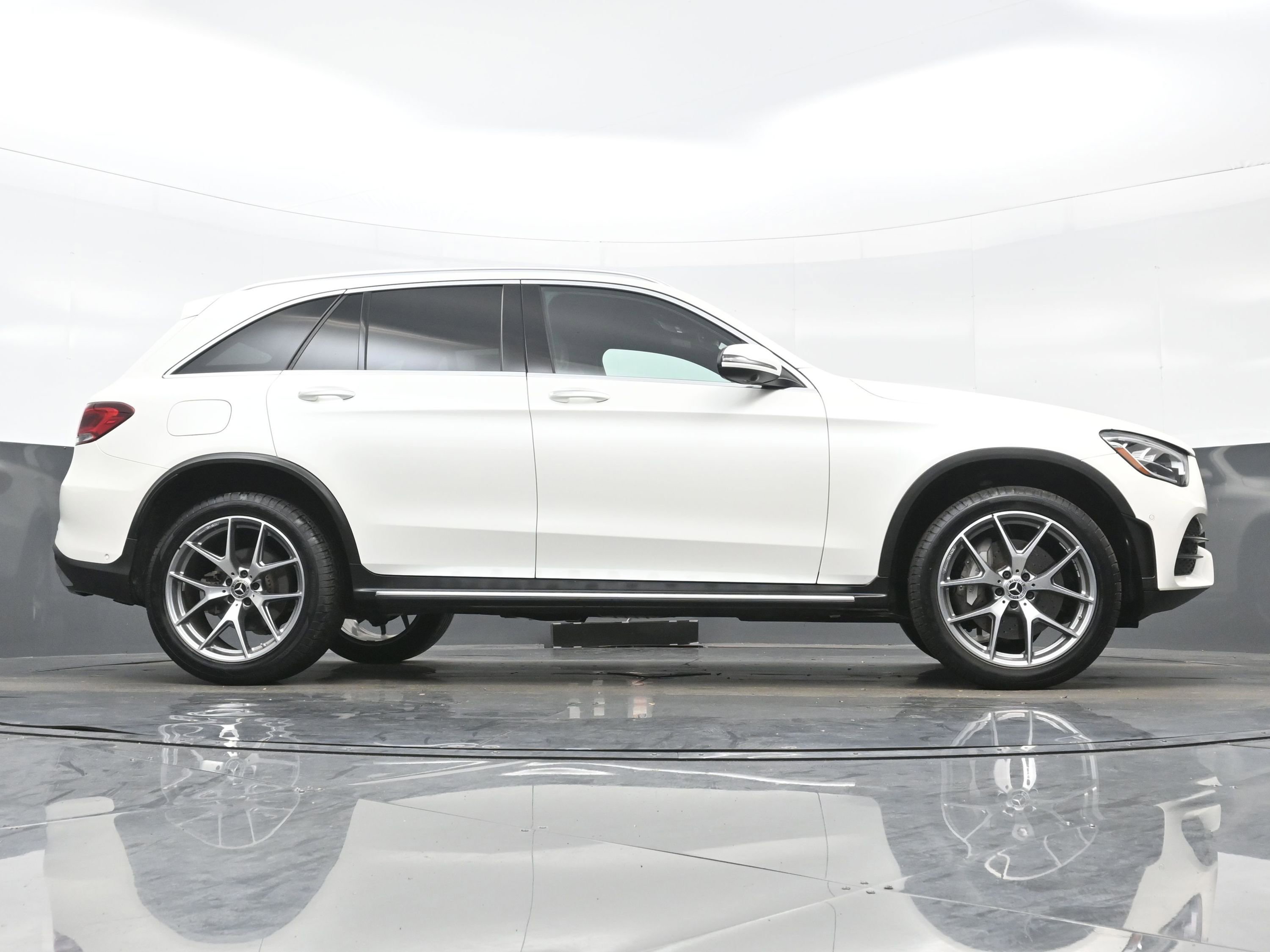 Used 2022 Mercedes-Benz GLC 300 4MATIC image 27