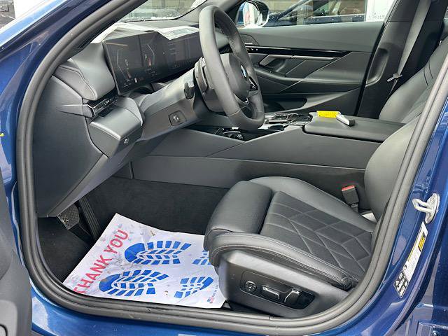 Certified 2024 BMW 530i xDrive 530i xDrive Sedan w/ Premium Package image 15