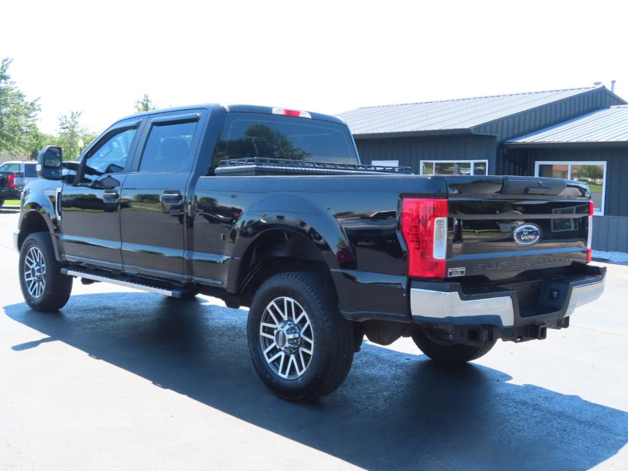 Used 2018 Ford F250 XL w/ Power Equipment Group AWD/4WD image 4