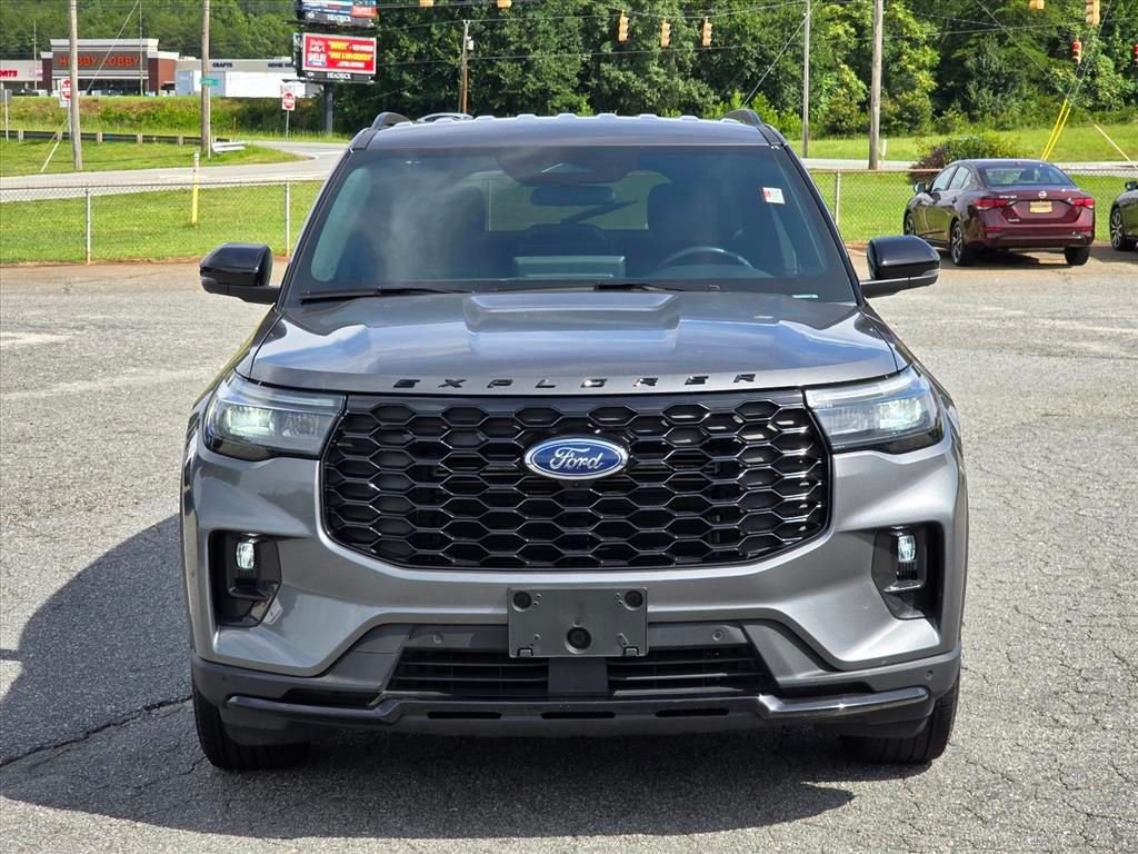 Used 2025 Ford Explorer ST-Line AWD/4WD image 23
