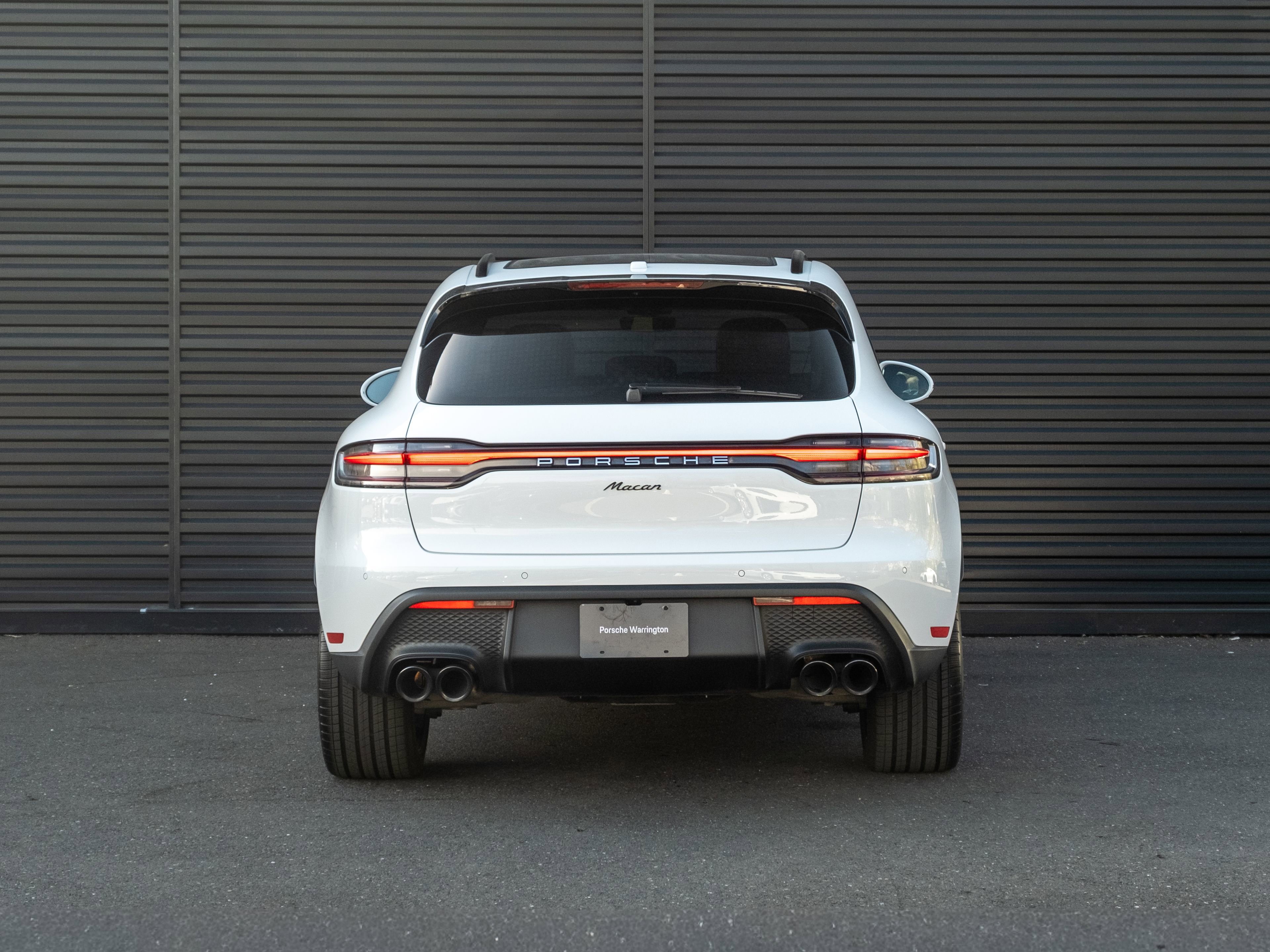 Certified 2026 Porsche Macan AWD/4WD image 7