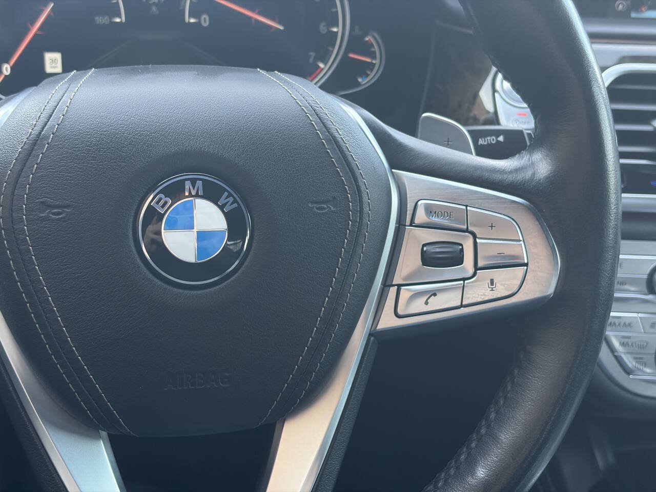 Used 2016 BMW 750i xDrive AWD/4WD image 34