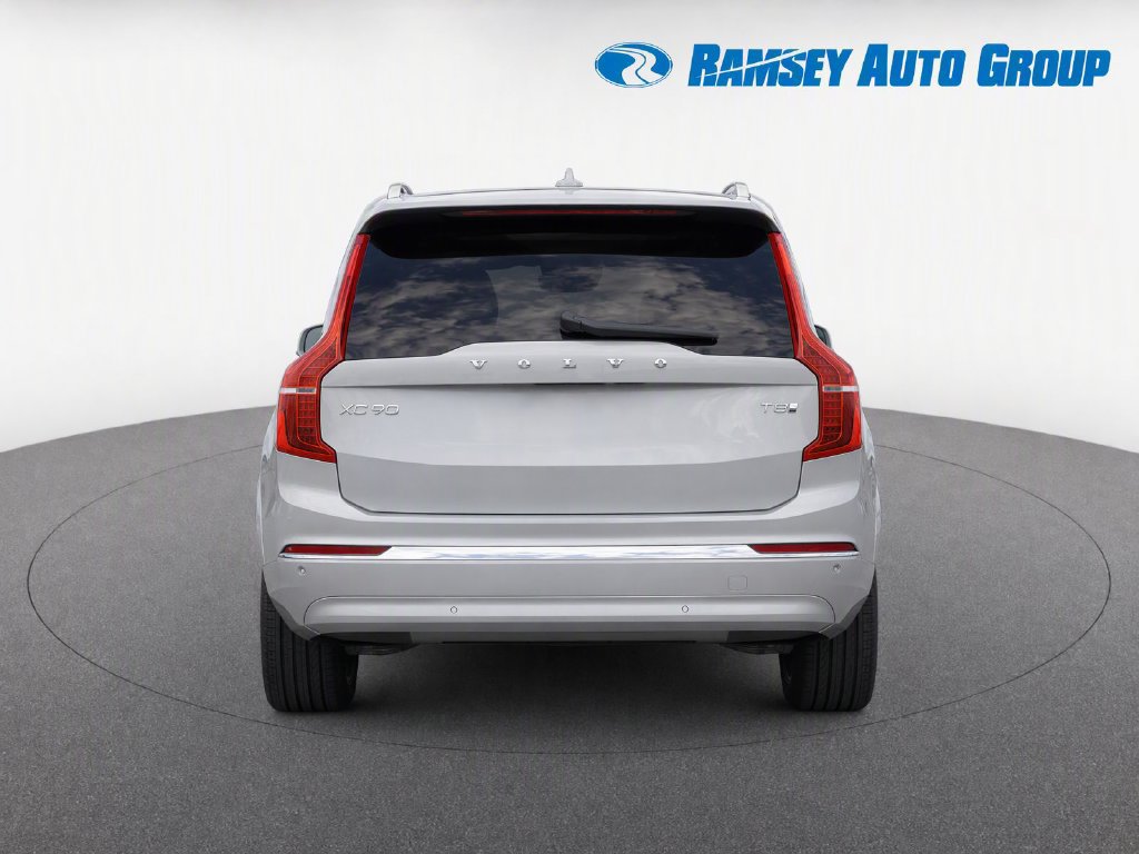 Certified 2025 Volvo XC90 T8 Plus AWD/4WD image 7